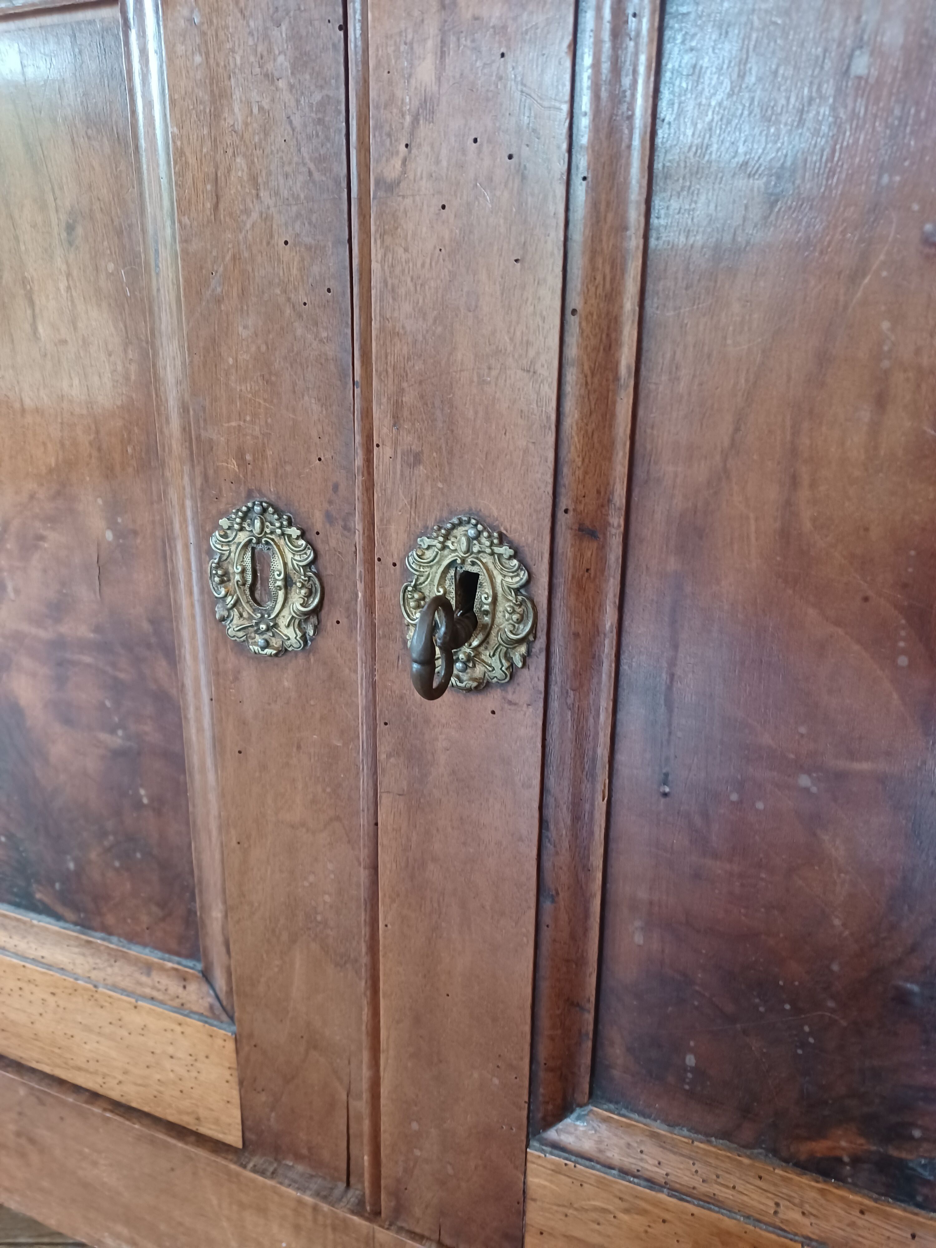 2 doors sideboard, Empire