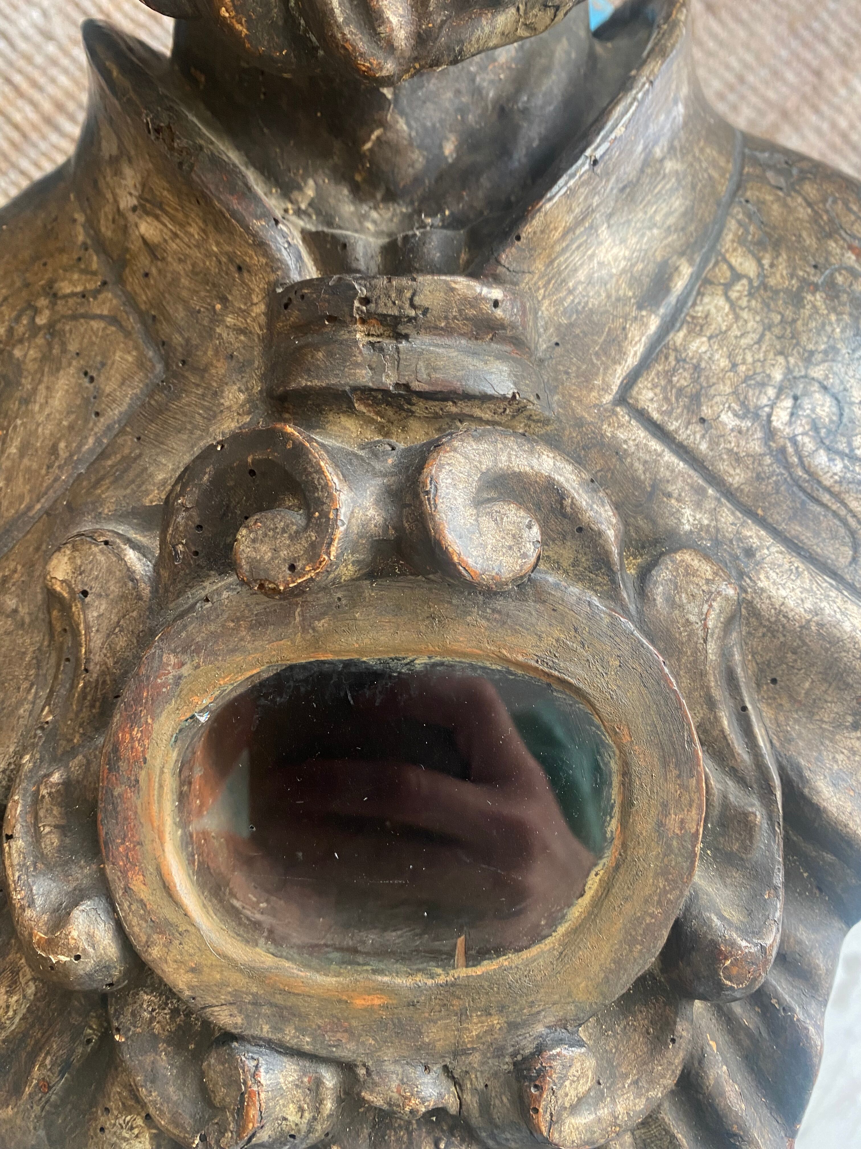 Bust of bishop in reliquary in silver wood xviith