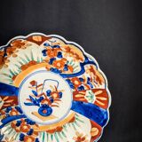 Imari porcelain plate with Japanese-style floral decoration, late 19th century