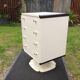 Commode vintage pied tulipe laquée blanc ( Gautier)