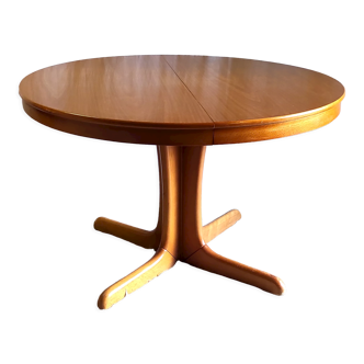 Round dining table extendable 8 pers, 70s-80s