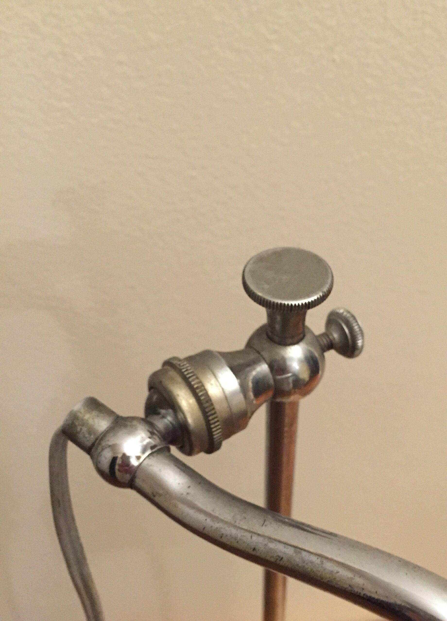Lampe de bureau articulée ancienne
