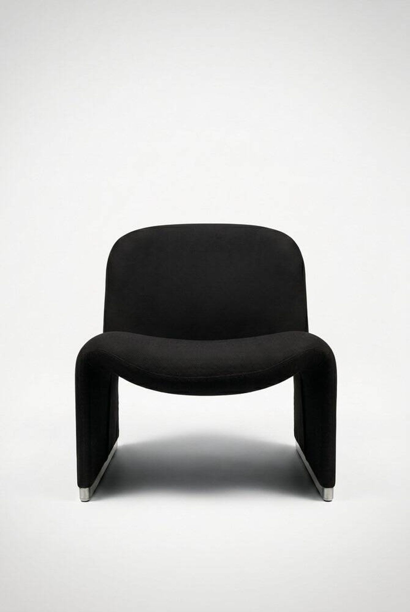 Cahuffeuse Alky noire par Giancarlo Piretti pour Castelli, années 1960