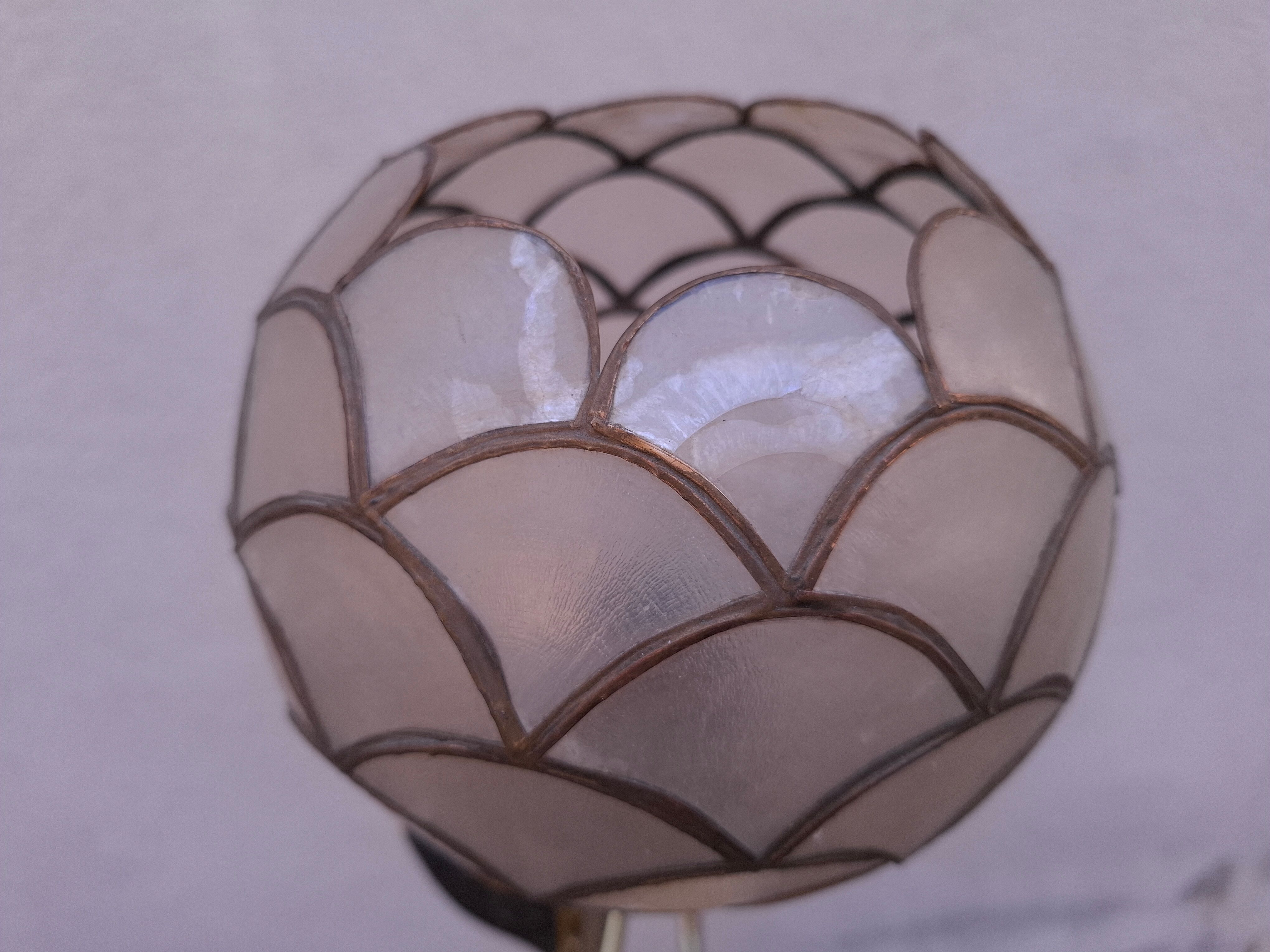Floral floor lamp in pearlescent Capiz, 1970s.