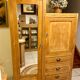 Armoire asymétrique bois brut