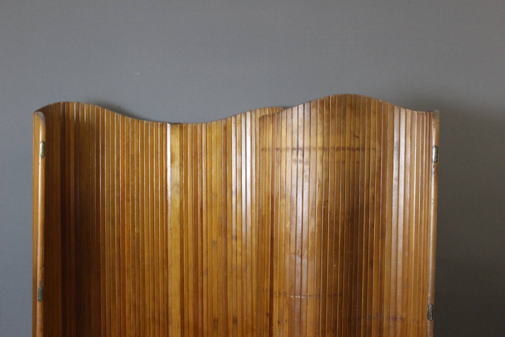 Baumann screen in wooden slats from around 1950.