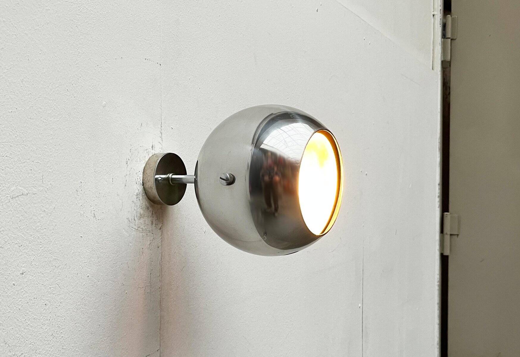 Wall lamp sphere model 48591 in mid-century Danish space style by Louis Poulsen, 1960s.