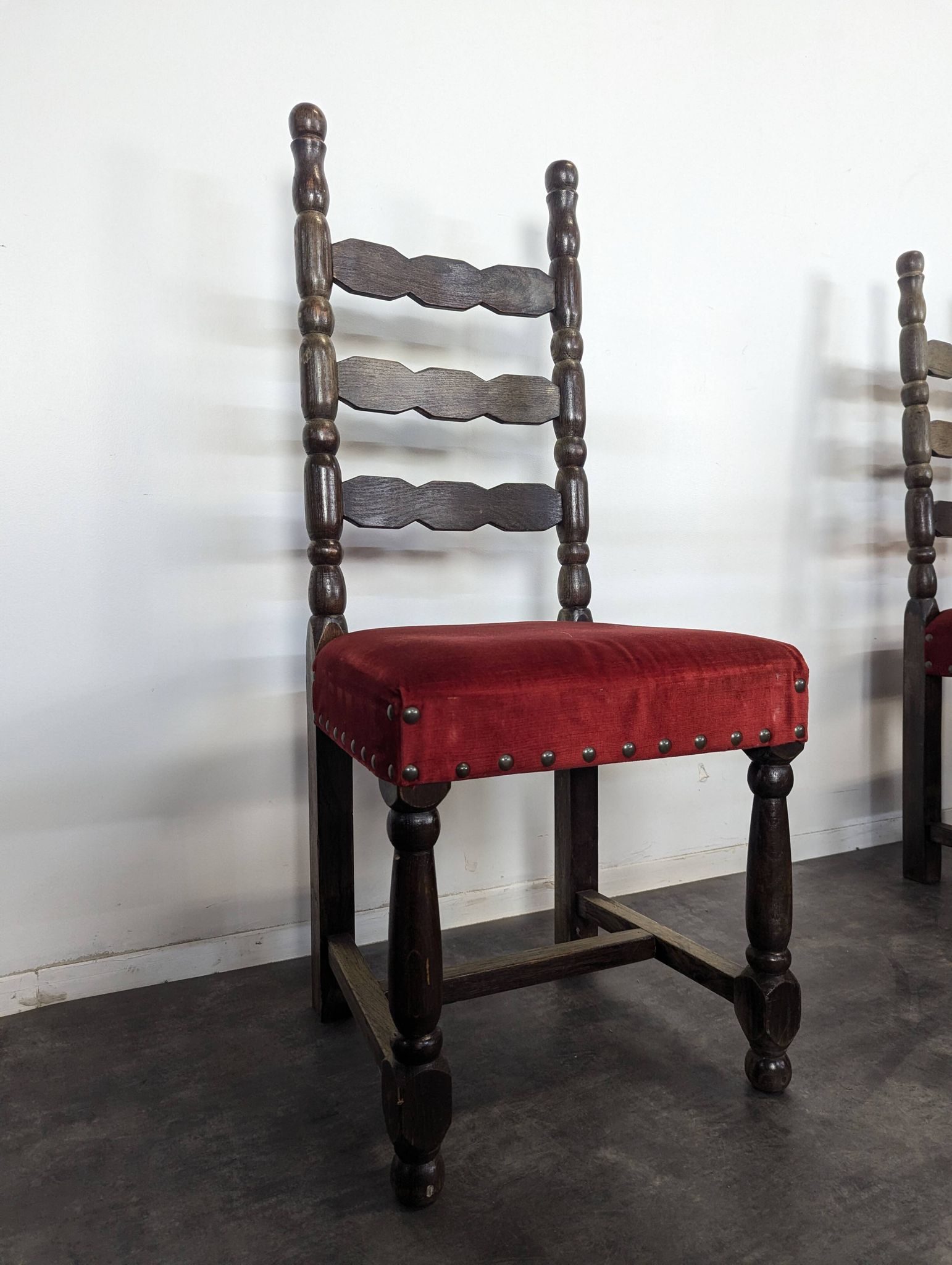 Set of 8 Spanish chairs