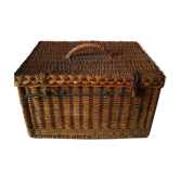 Wicker trunk