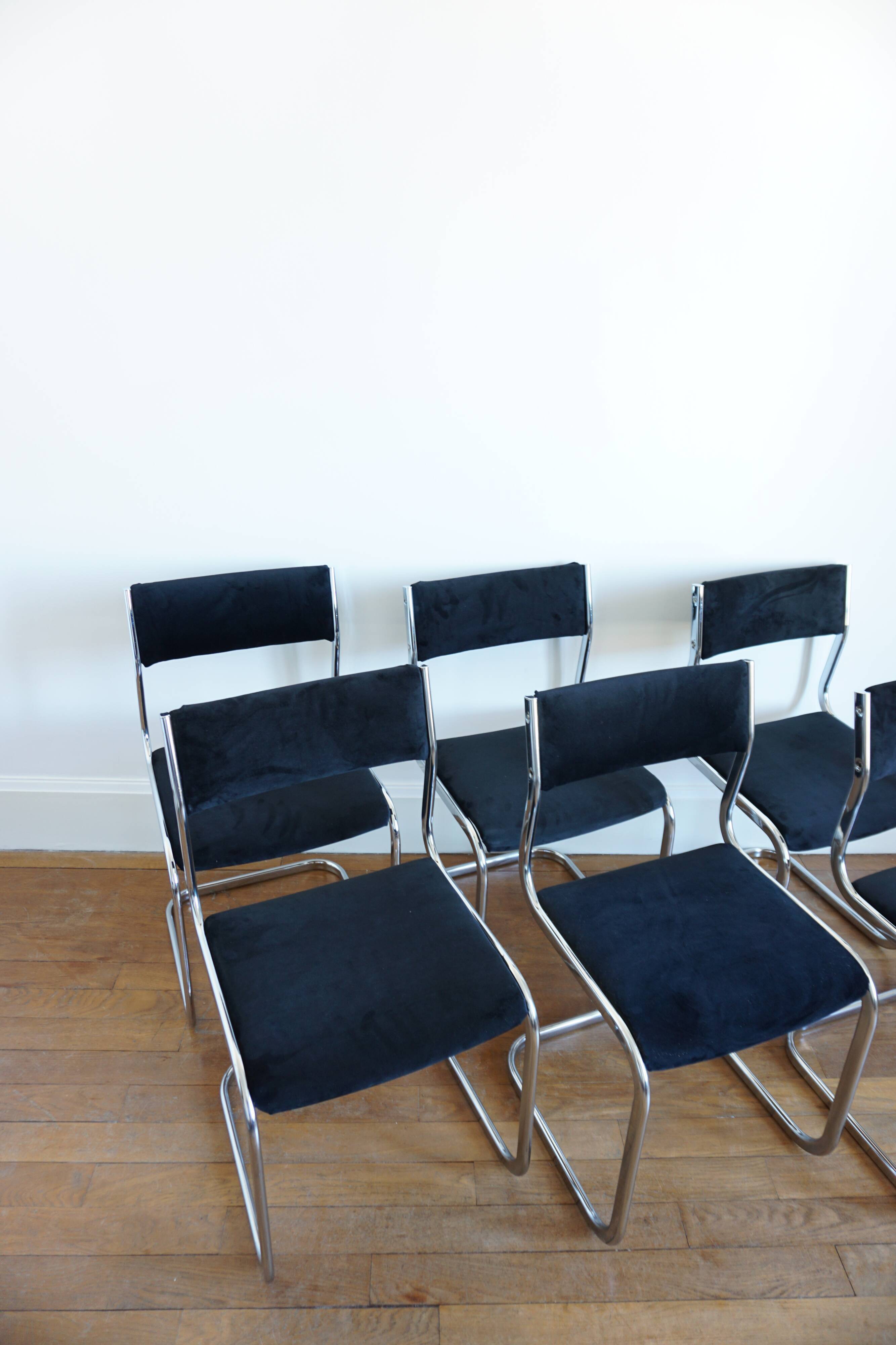 Lot of 6 velvet and chrome chairs Roche bobois
