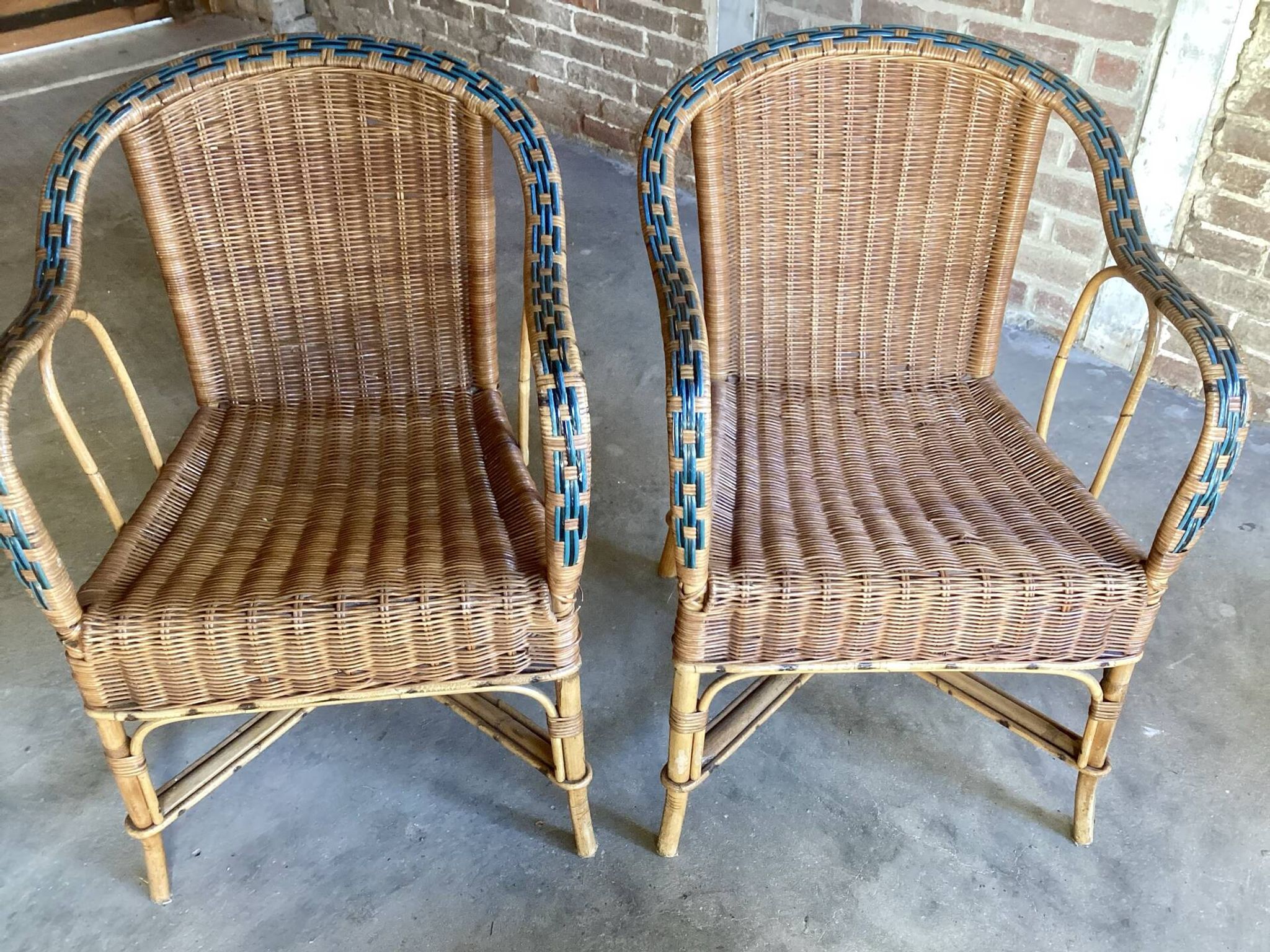Salon de jardin en rotin vintage