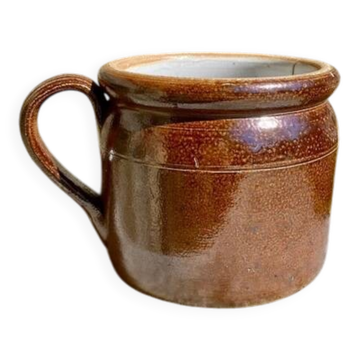 Old grease pot
