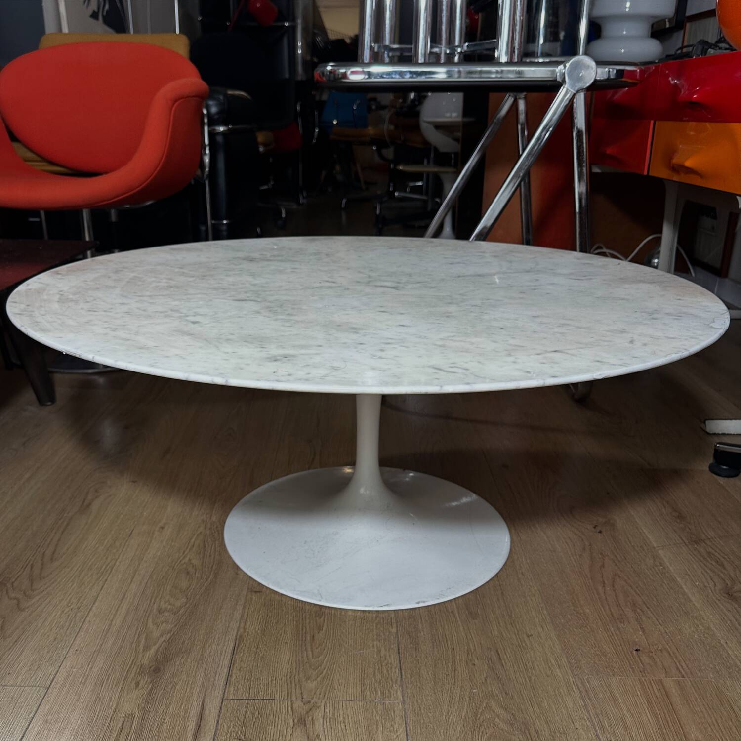Eero Saarinen coffee table, vintage Knoll edition