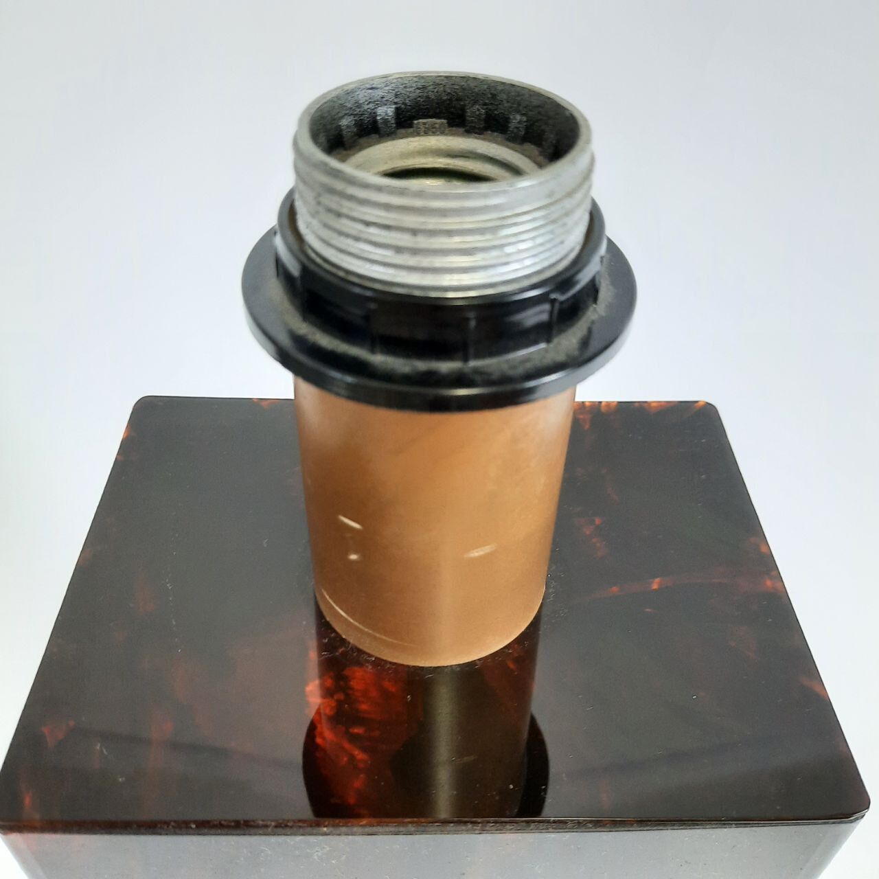 Lampe effet briar et laiton lucite années 1980