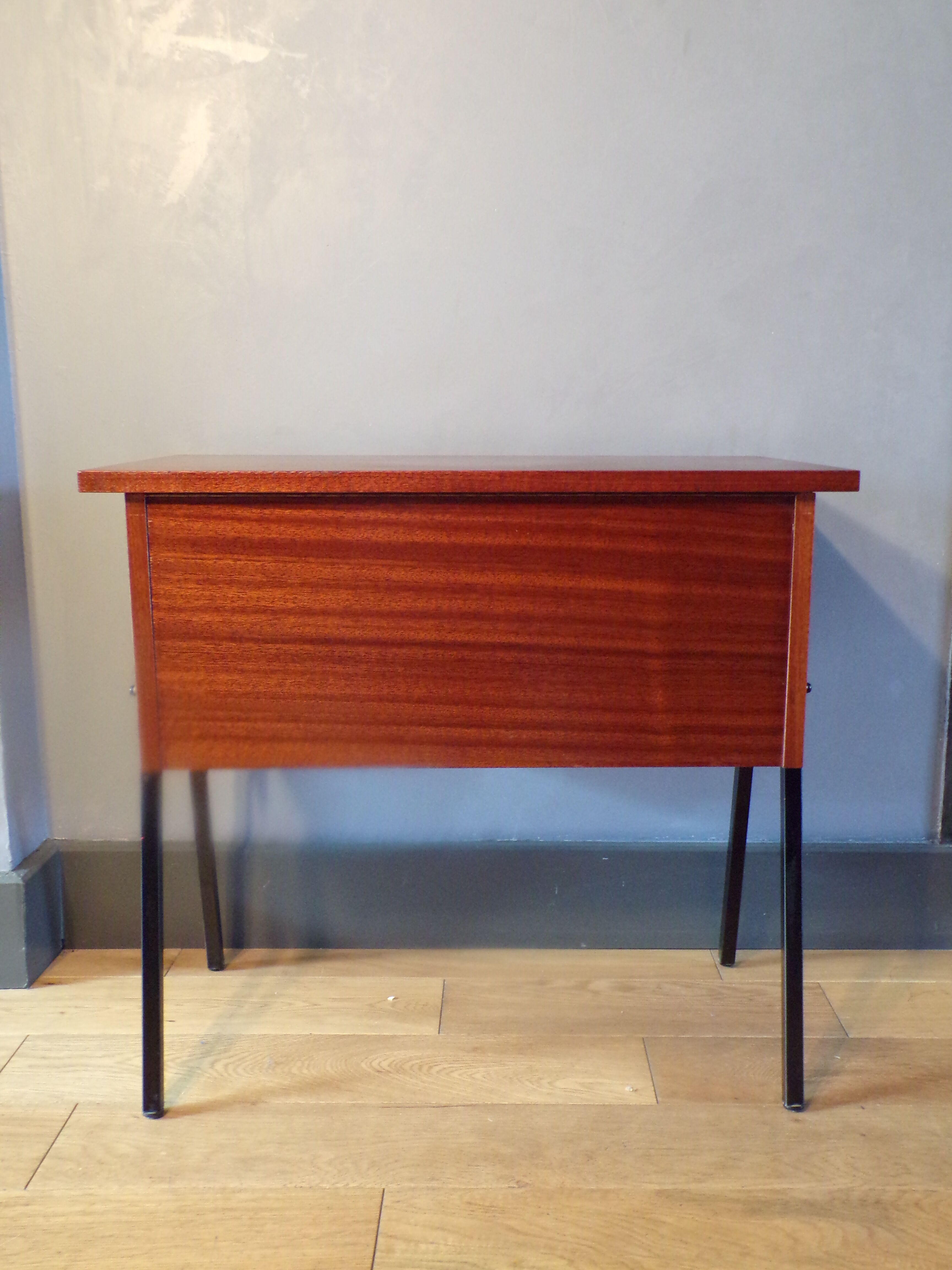 Small vintage dresser