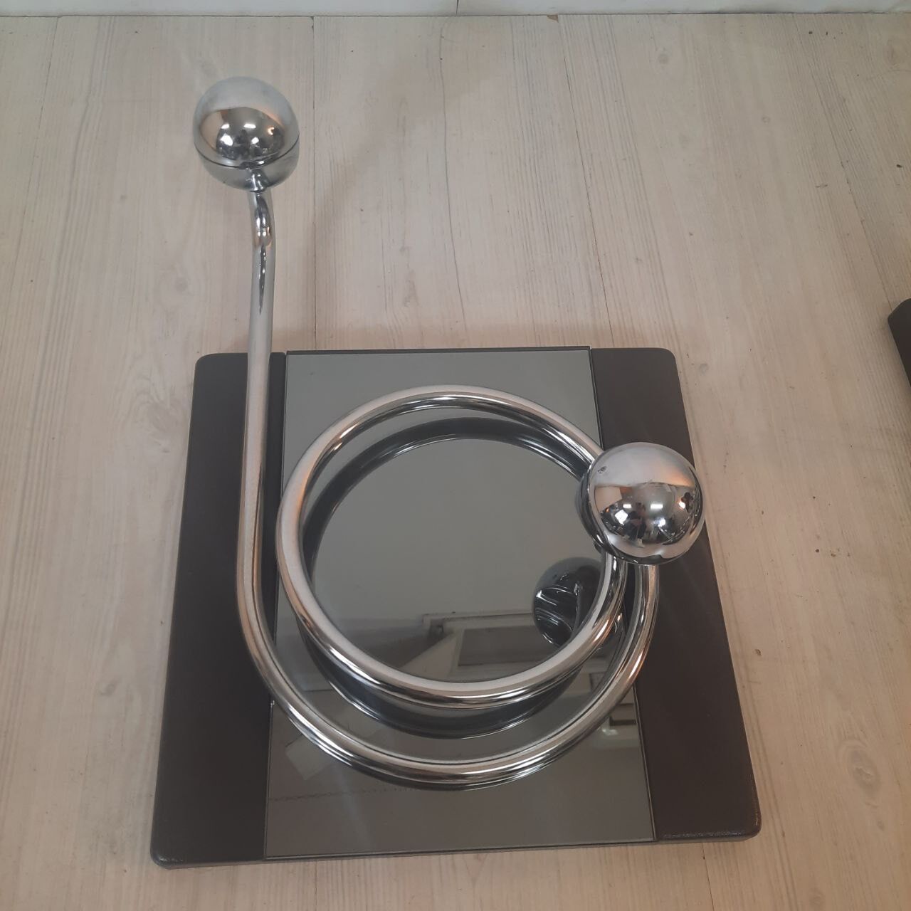 9 70's clothes hanger spiral