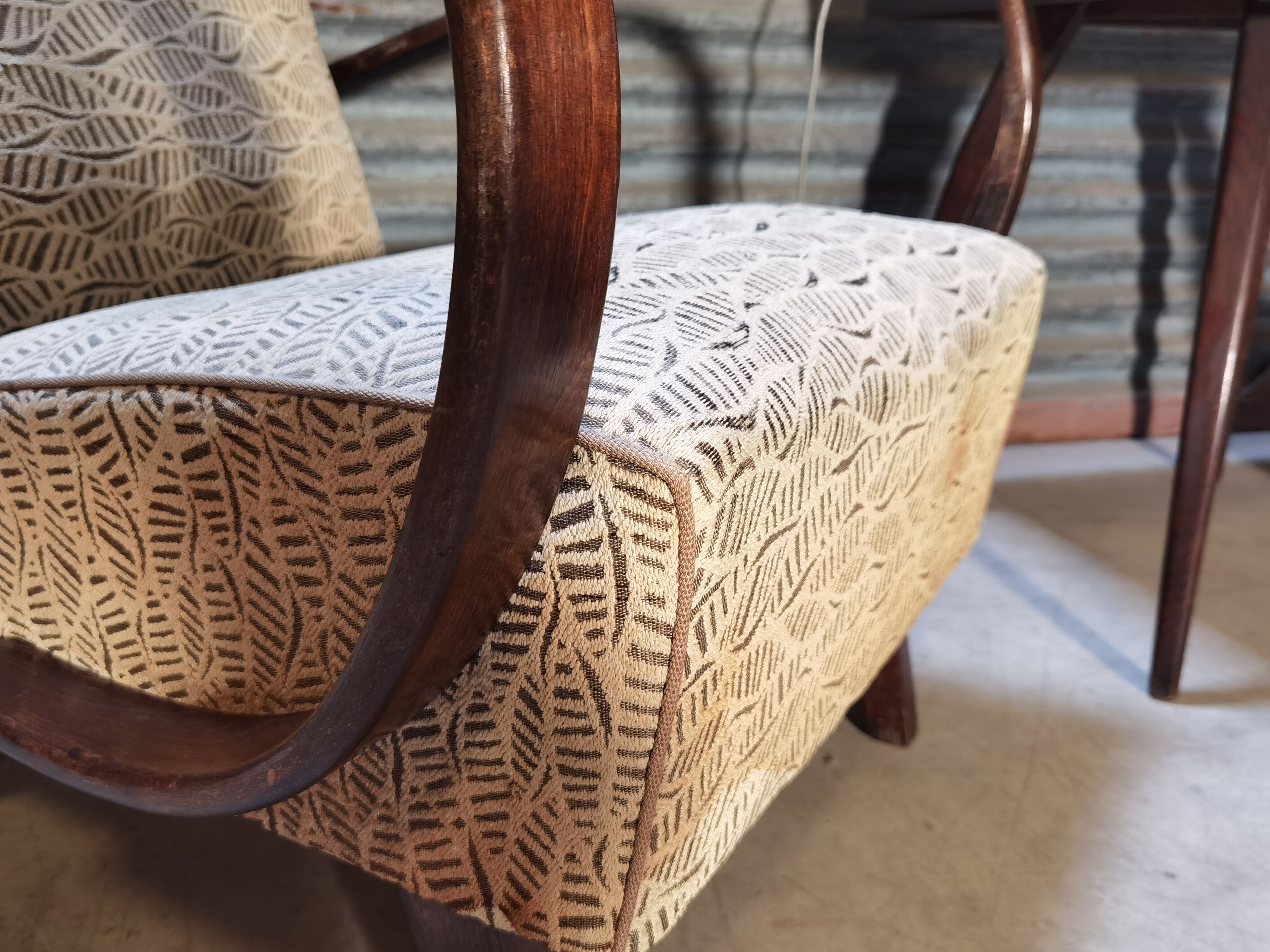 Paire de fauteuils H410 par Jindřich Halabala
