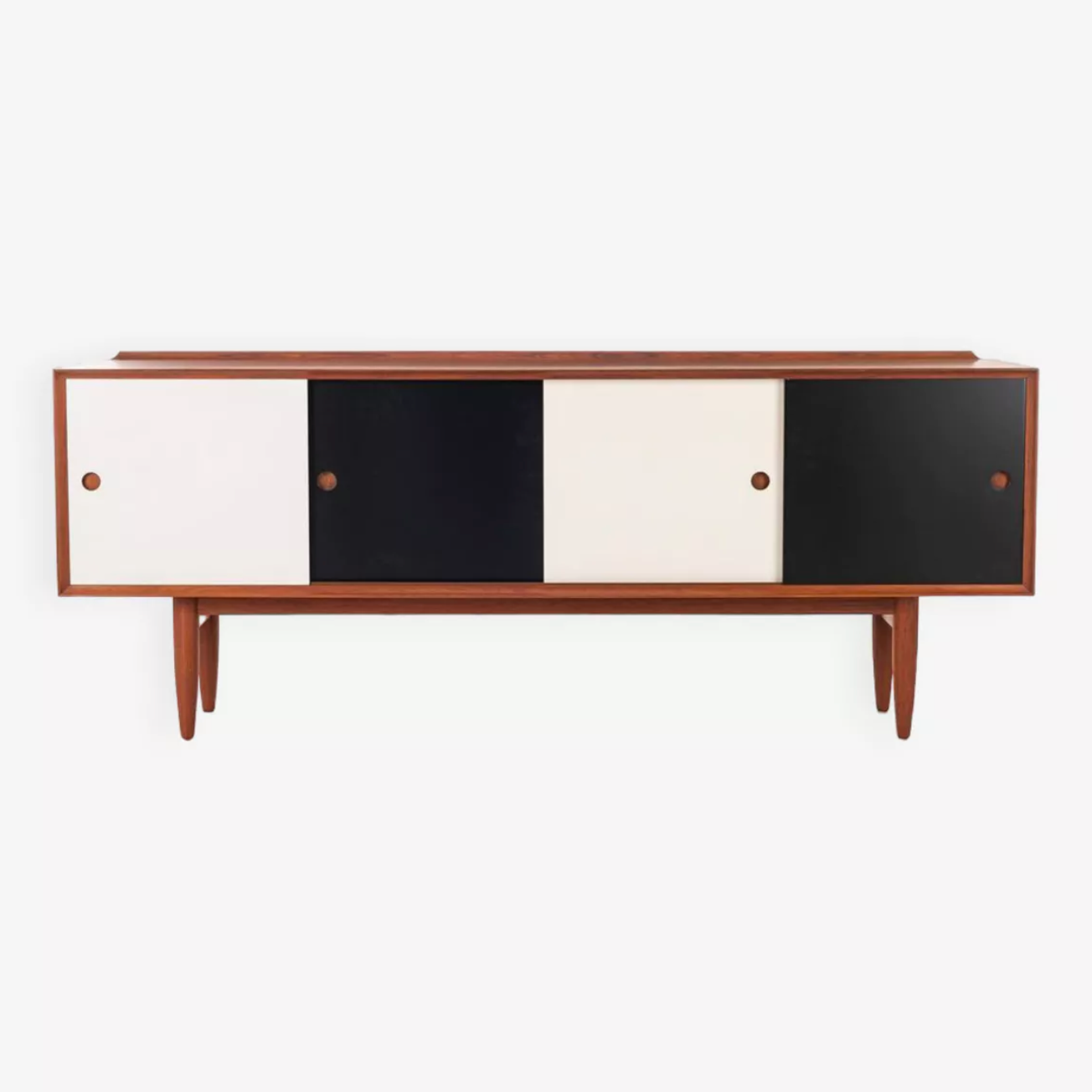 Reversible enfilade by Bruno Hansen