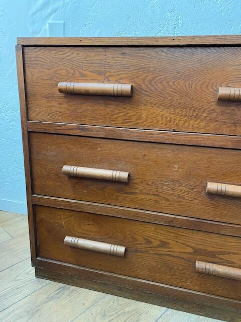 Art Deco chest of drawers
