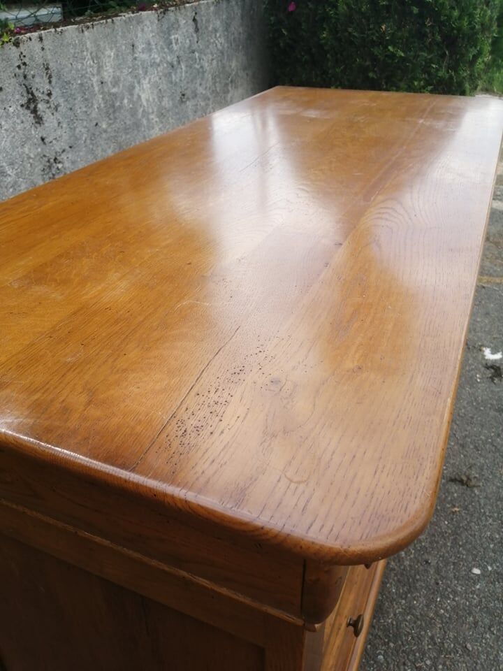 Louis Philippe dresser