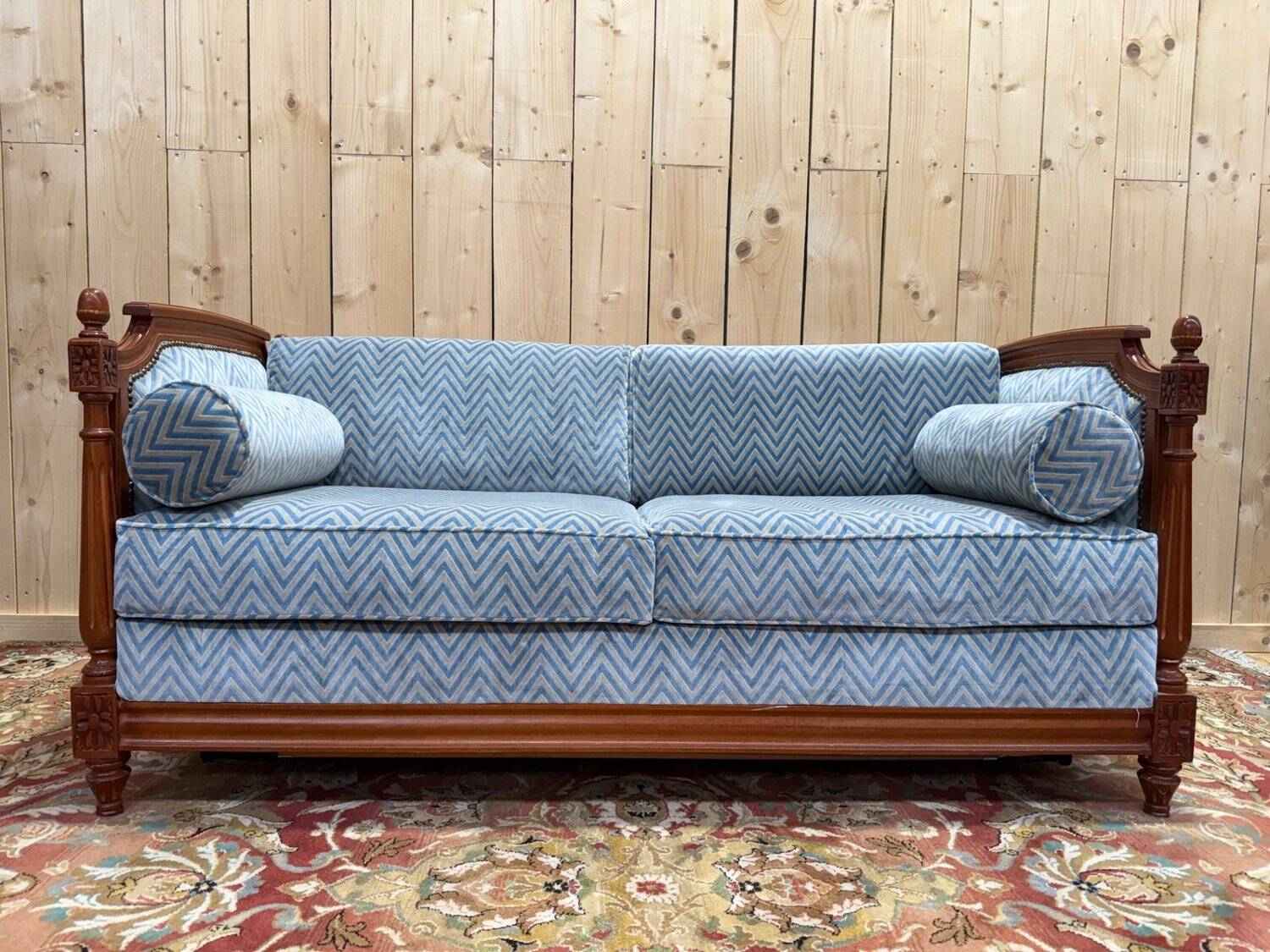 Louis XVI style sofa bed – Mahogany-stained beech & blue velvet