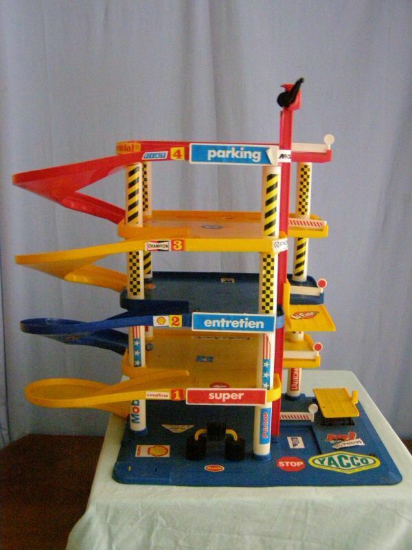 Charton toy: car garage, 4 levels