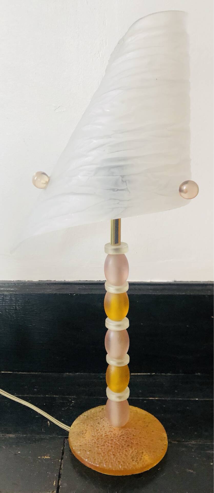 Lampe par l’atelier volumes et formes modèle EGV circa 1990