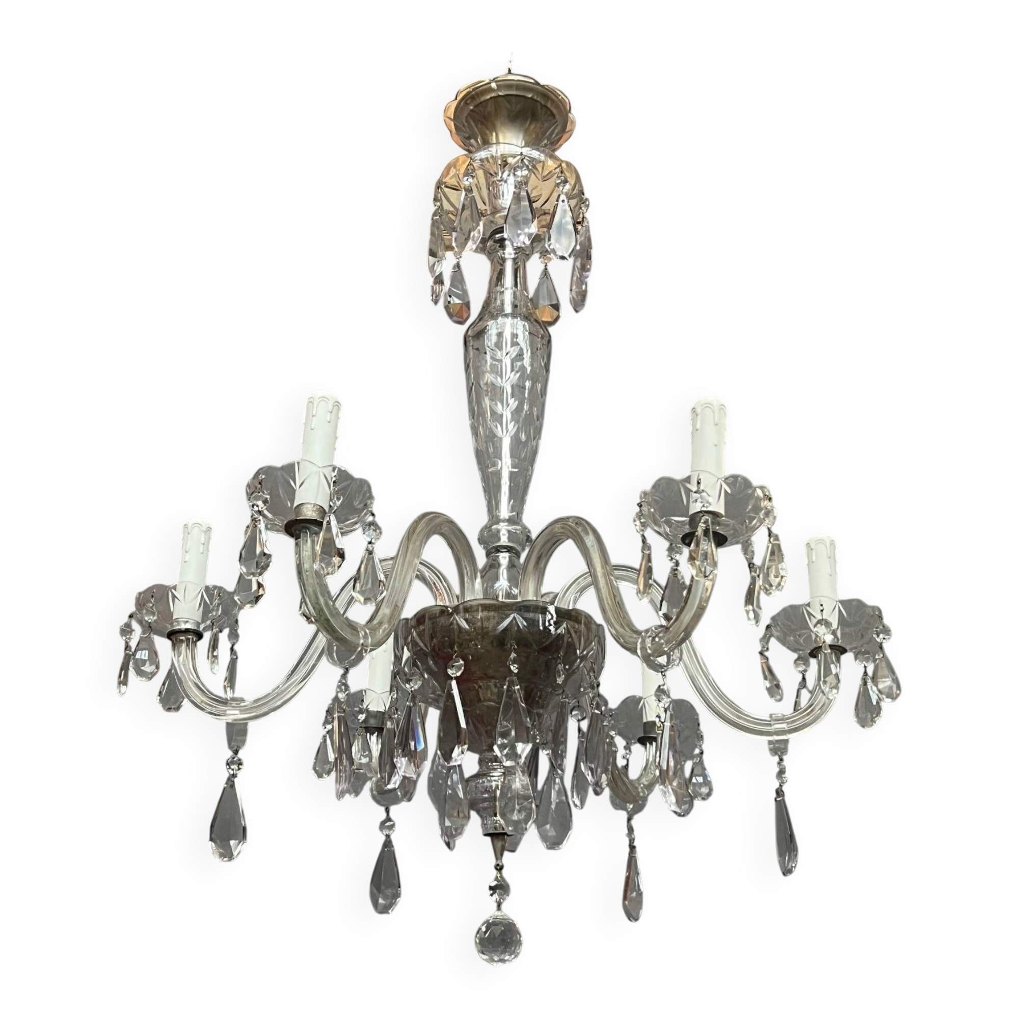 Lustre vénitien décoré de cristal clair et de cristal coloré rare.