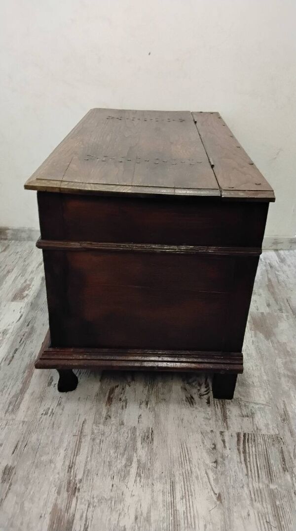 Coffre ancien en bois