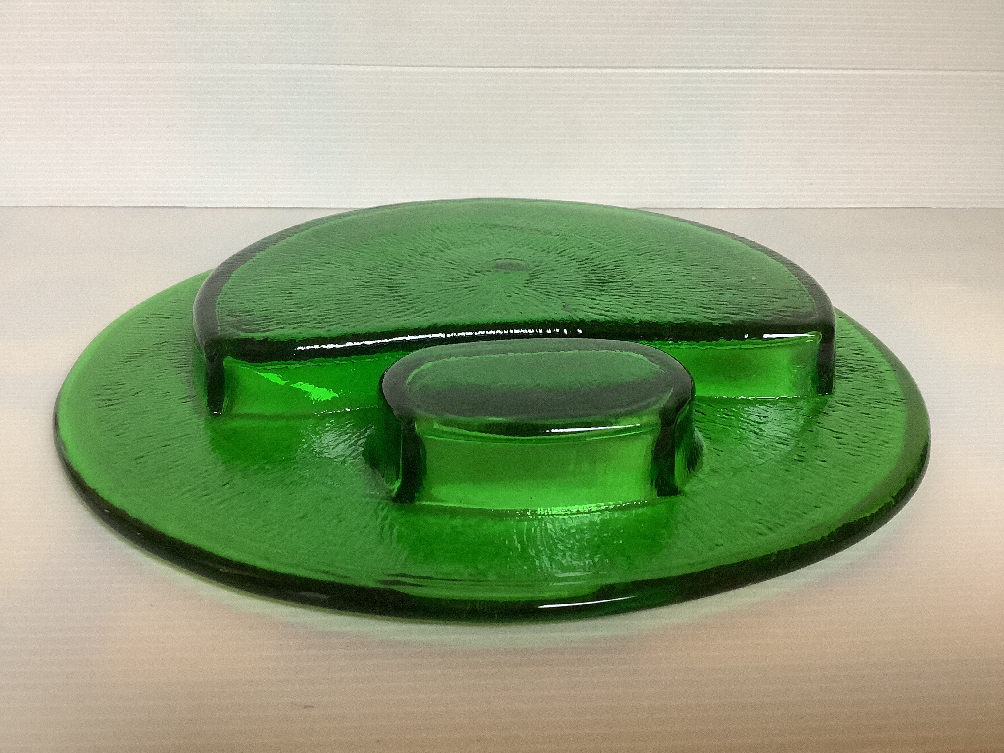 Handcrafted thick green glass empty pocket