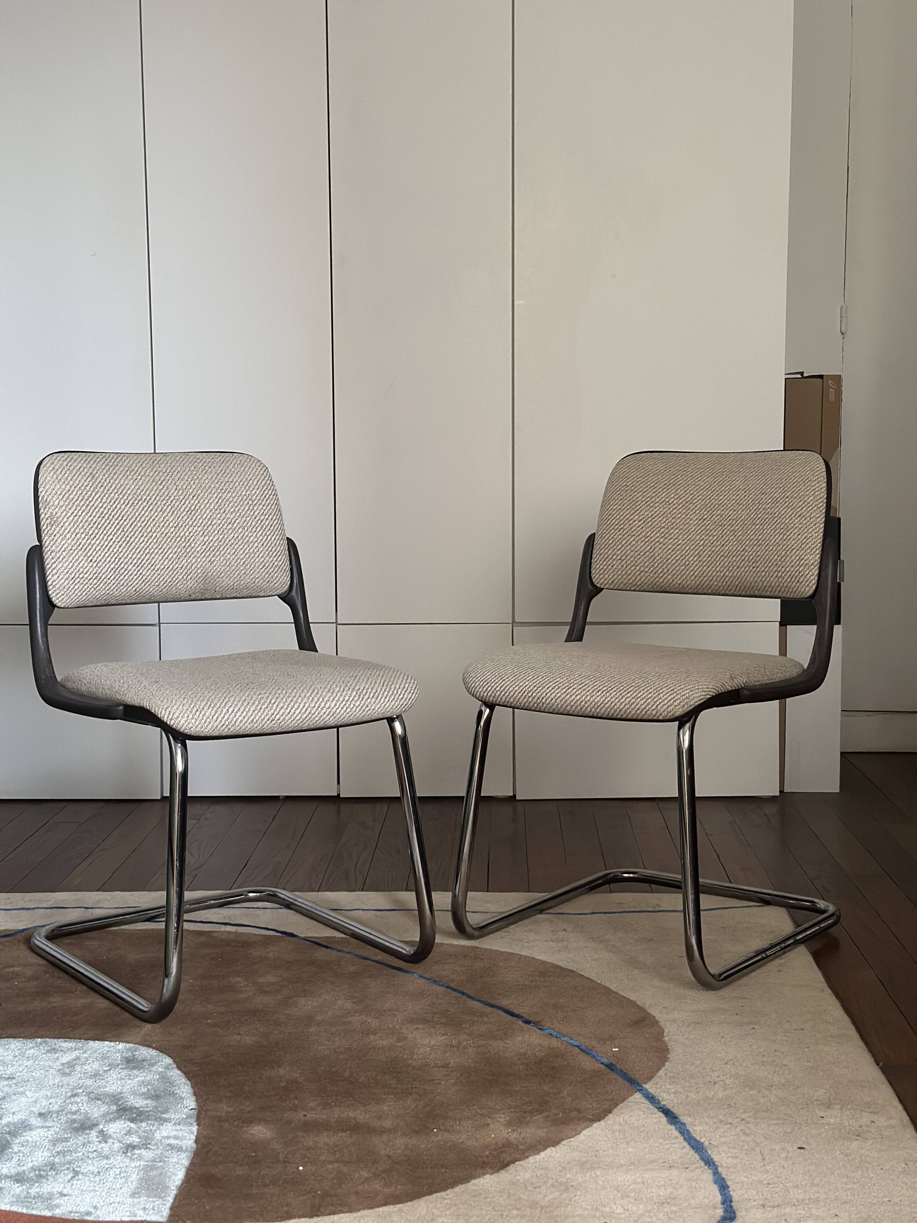 Pair of vintage cantilever chairs Eurosit - Space Age style