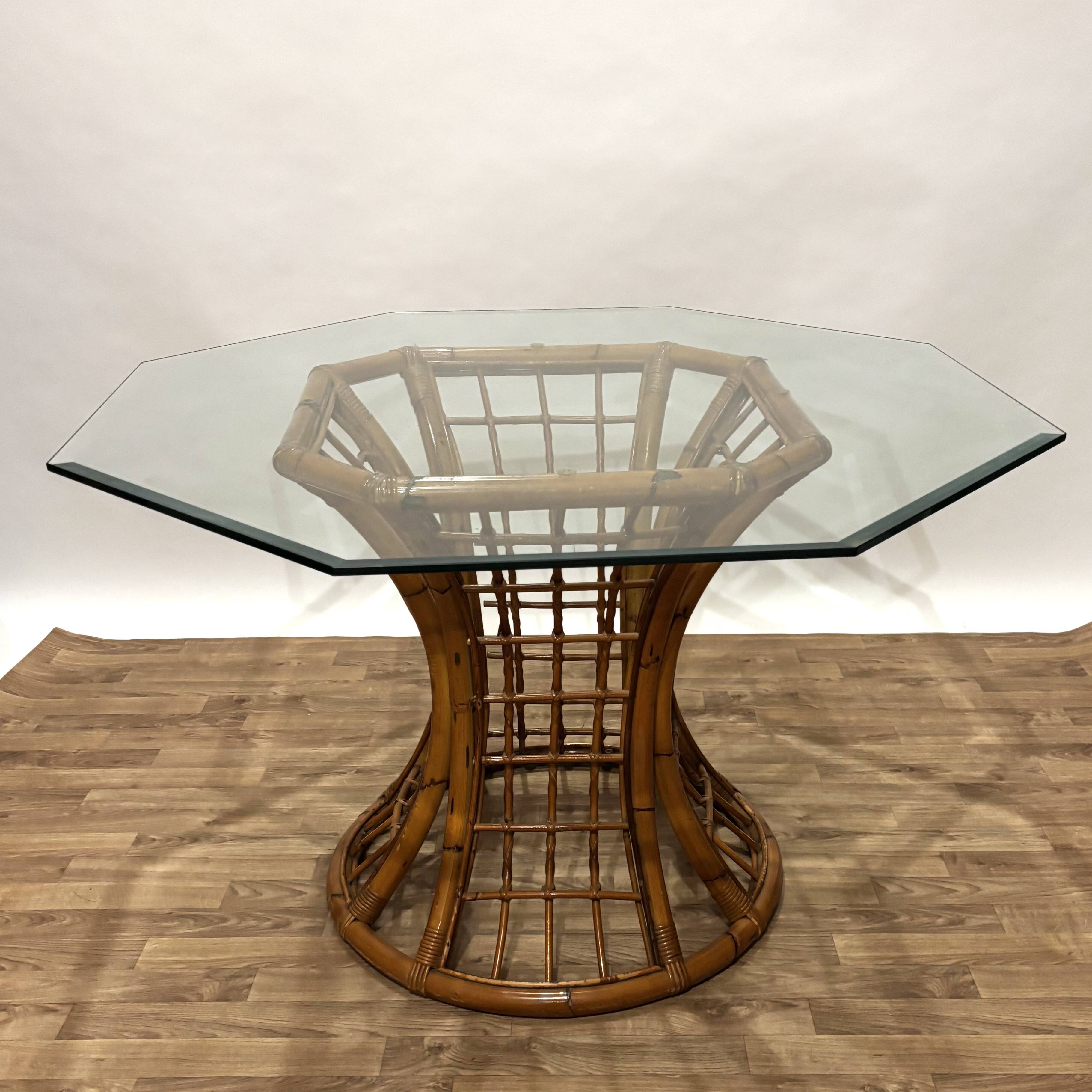 1970s Roche Bobois table in glass and varnished wicker rattan.