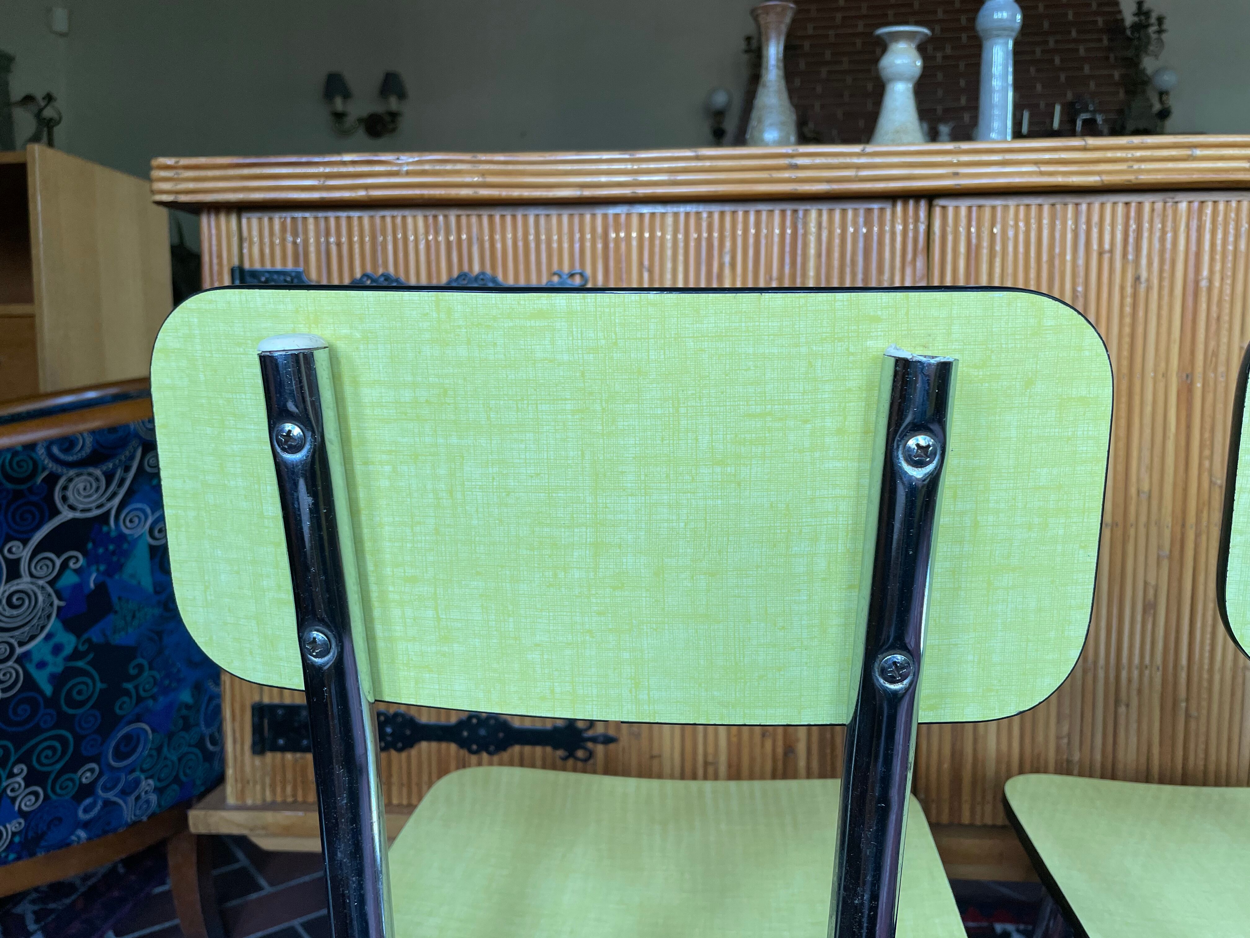 Chaises en formica 1960