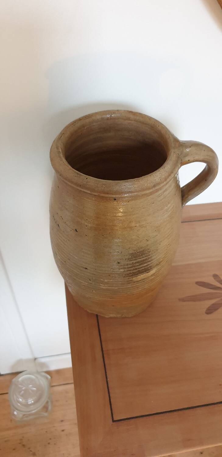 Old 25cm glazed stoneware pot