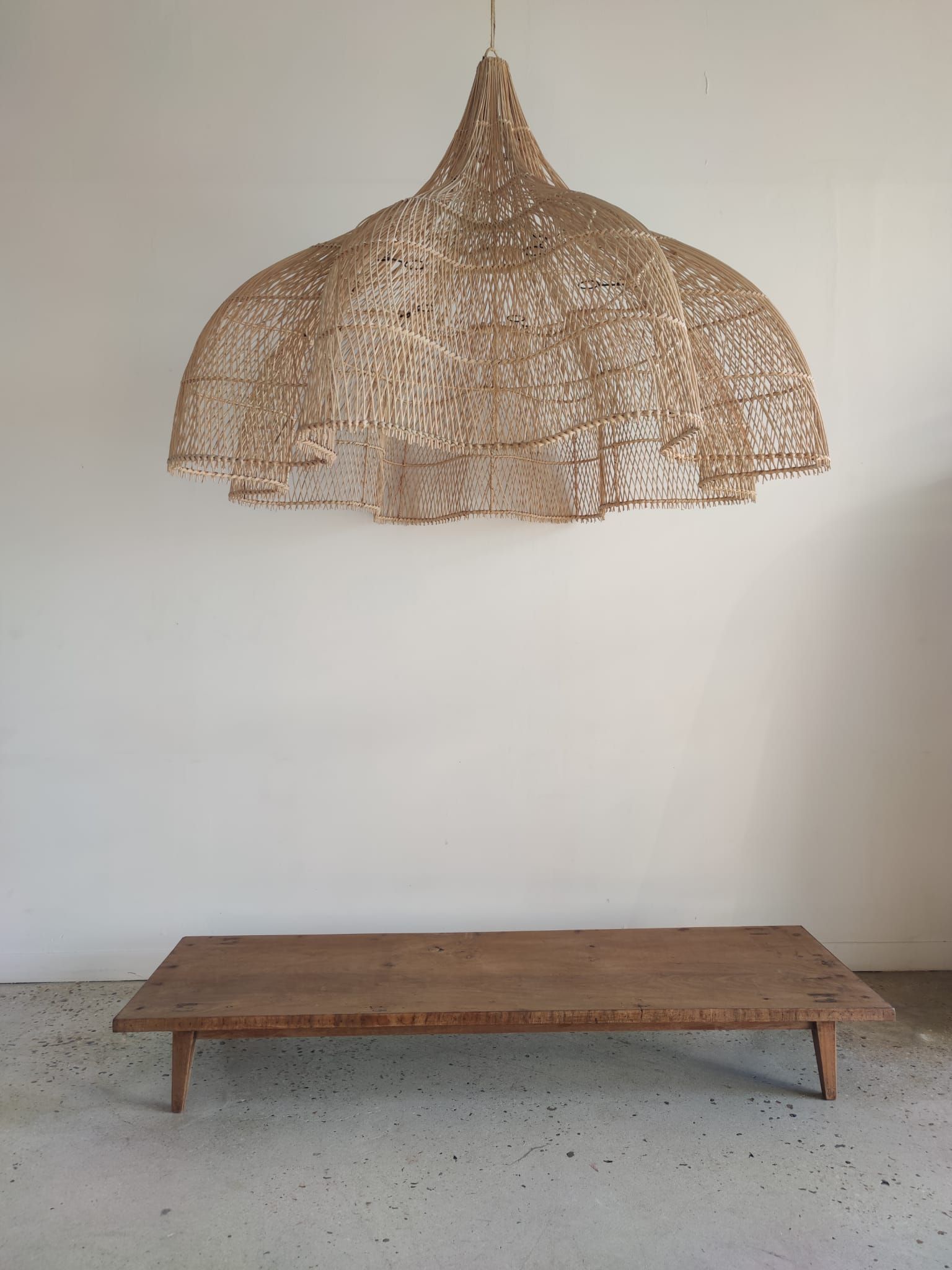 Huge rattan suspension in the shape of a corolla H:1m; D: 1m50