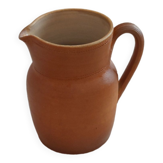 Sandstone pitcher