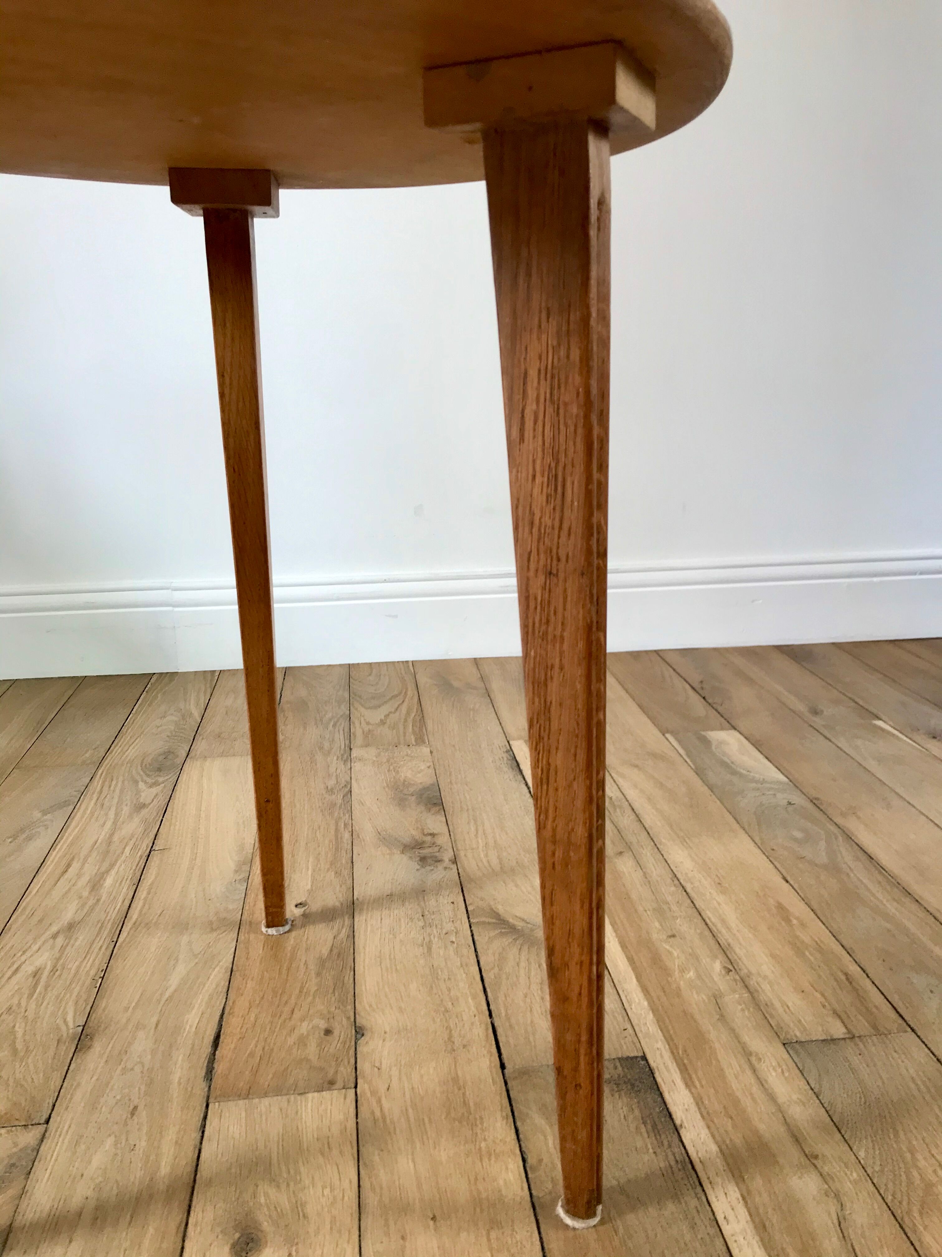 Tripod wood veneer side table 50-60s