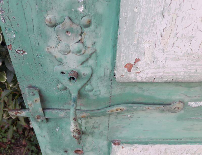 Door H186.5xW75cm with 18th century interior molding