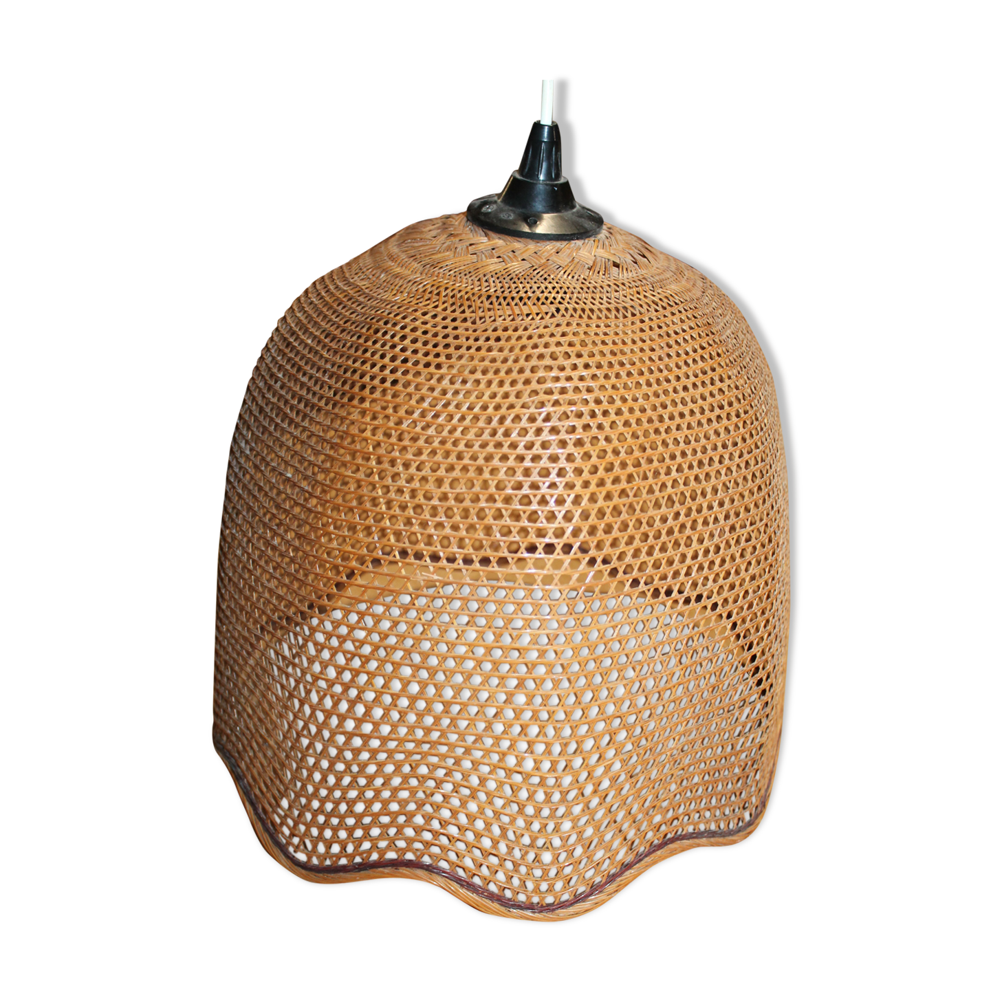 Braided bamboo hanging lamp