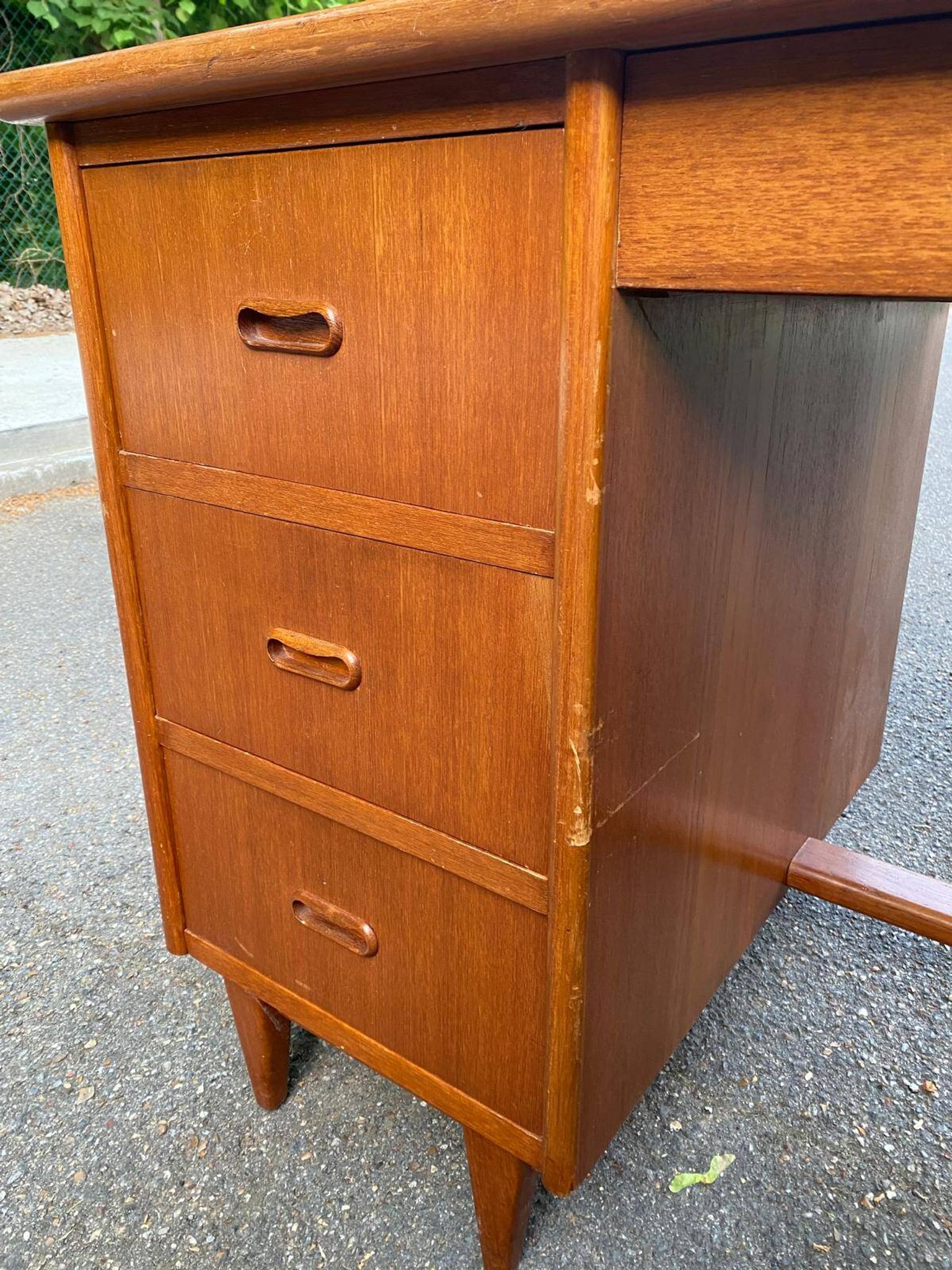 Scandinavian teak desk 1970 Denmark