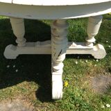 Dining room table