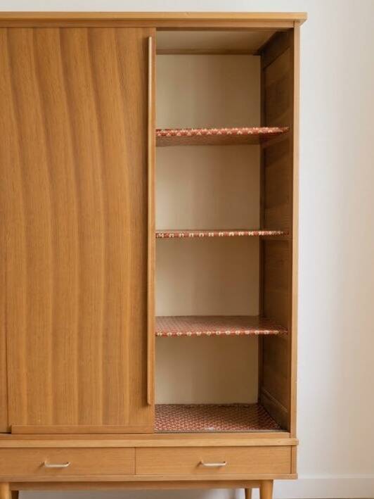 Vintage 1950s wardrobe in wood veneer.