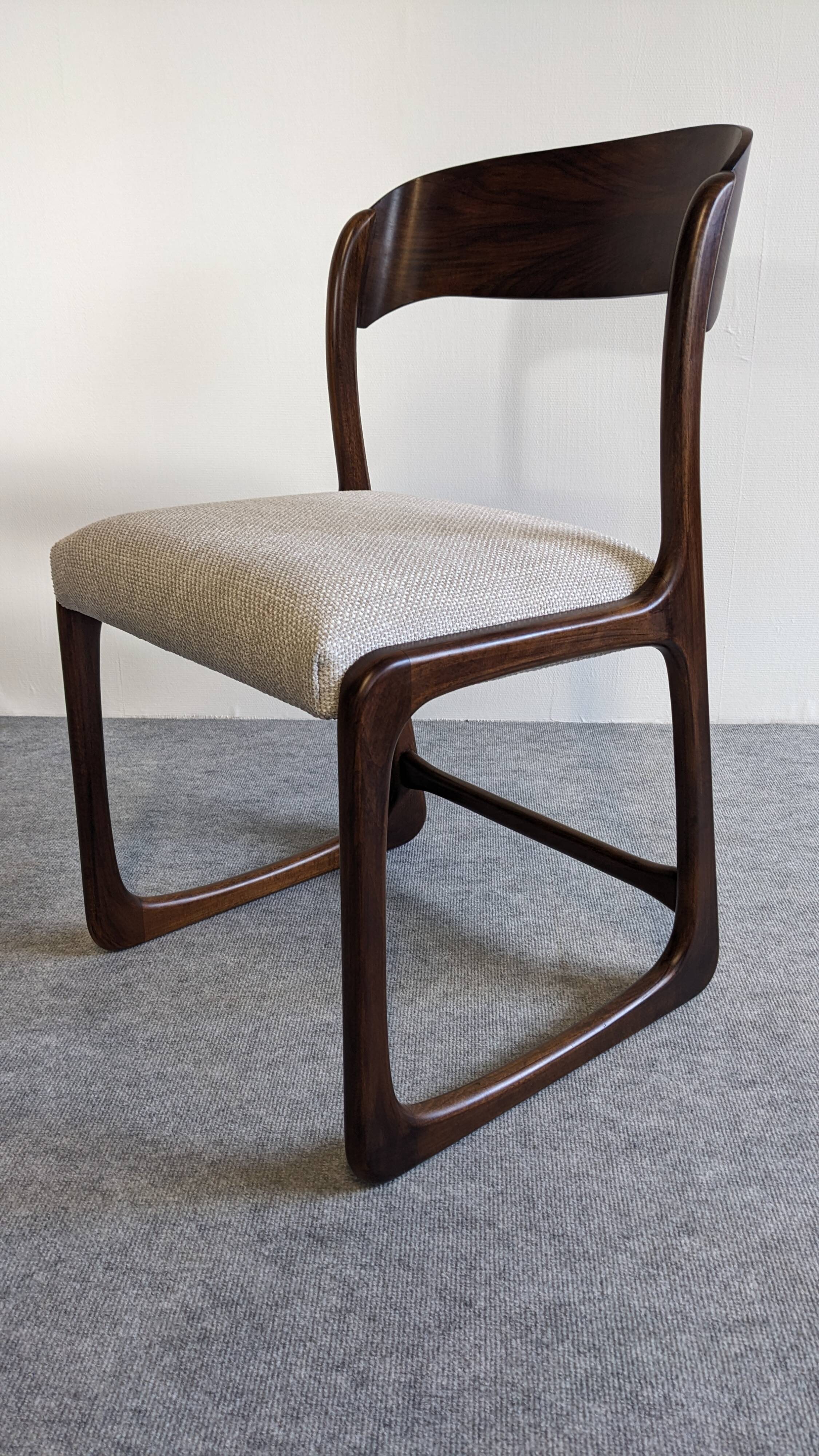 Series of 6 Baumann sled chairs from the 60s/70s