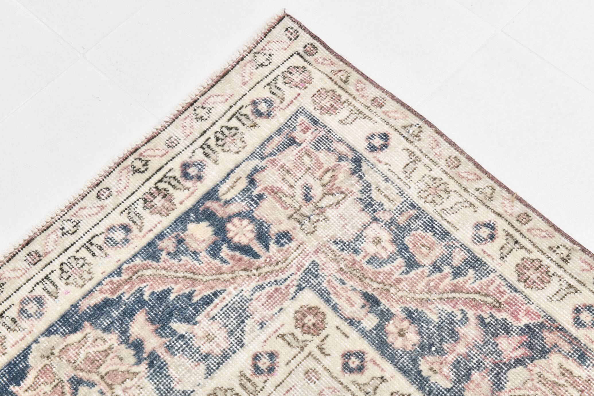 7x11 Vintage Soft Red & Blue Vintage Area Rug, 205x344 Cm