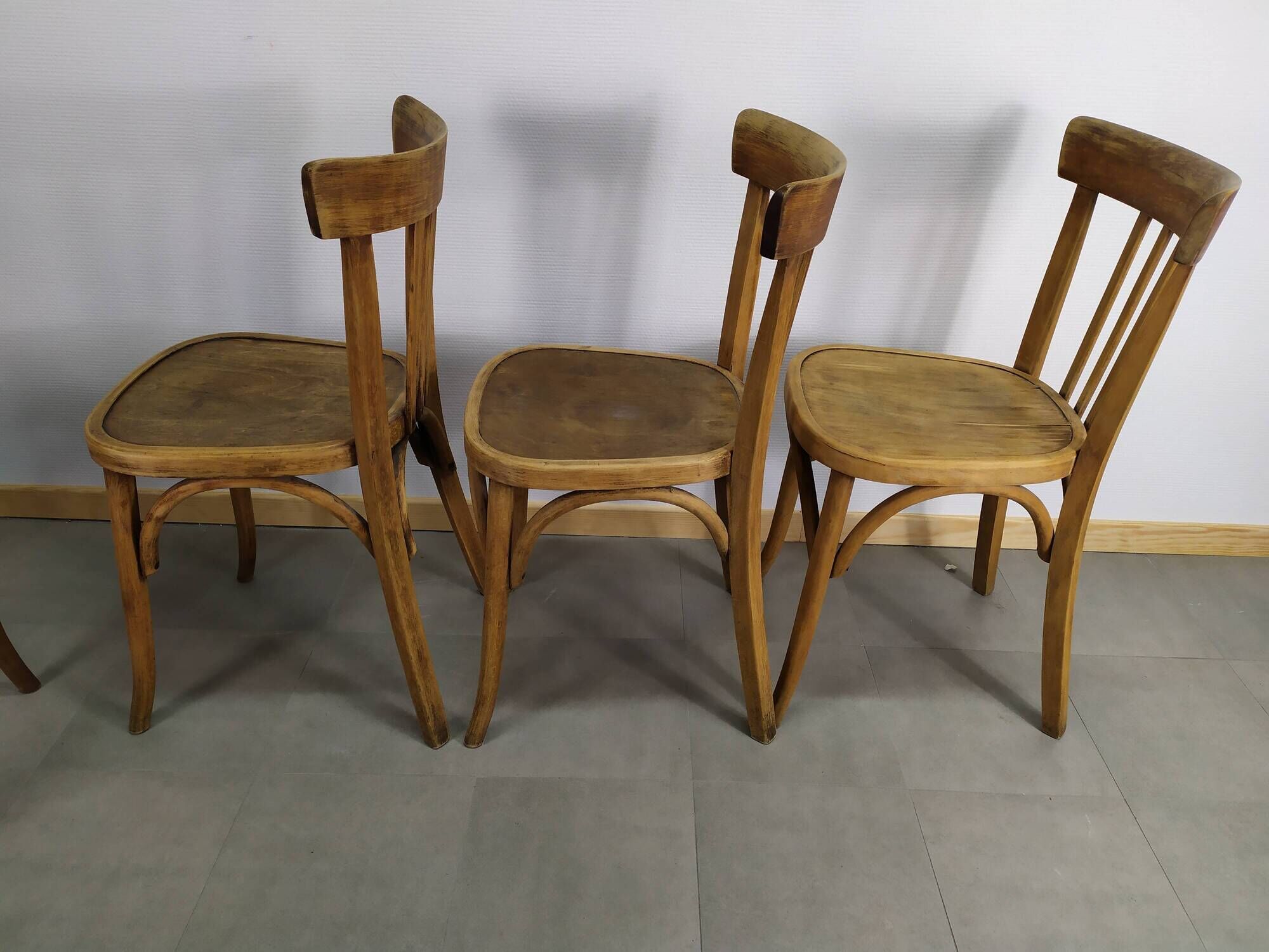 Suite of 6 wooden barhel barel bistro chair