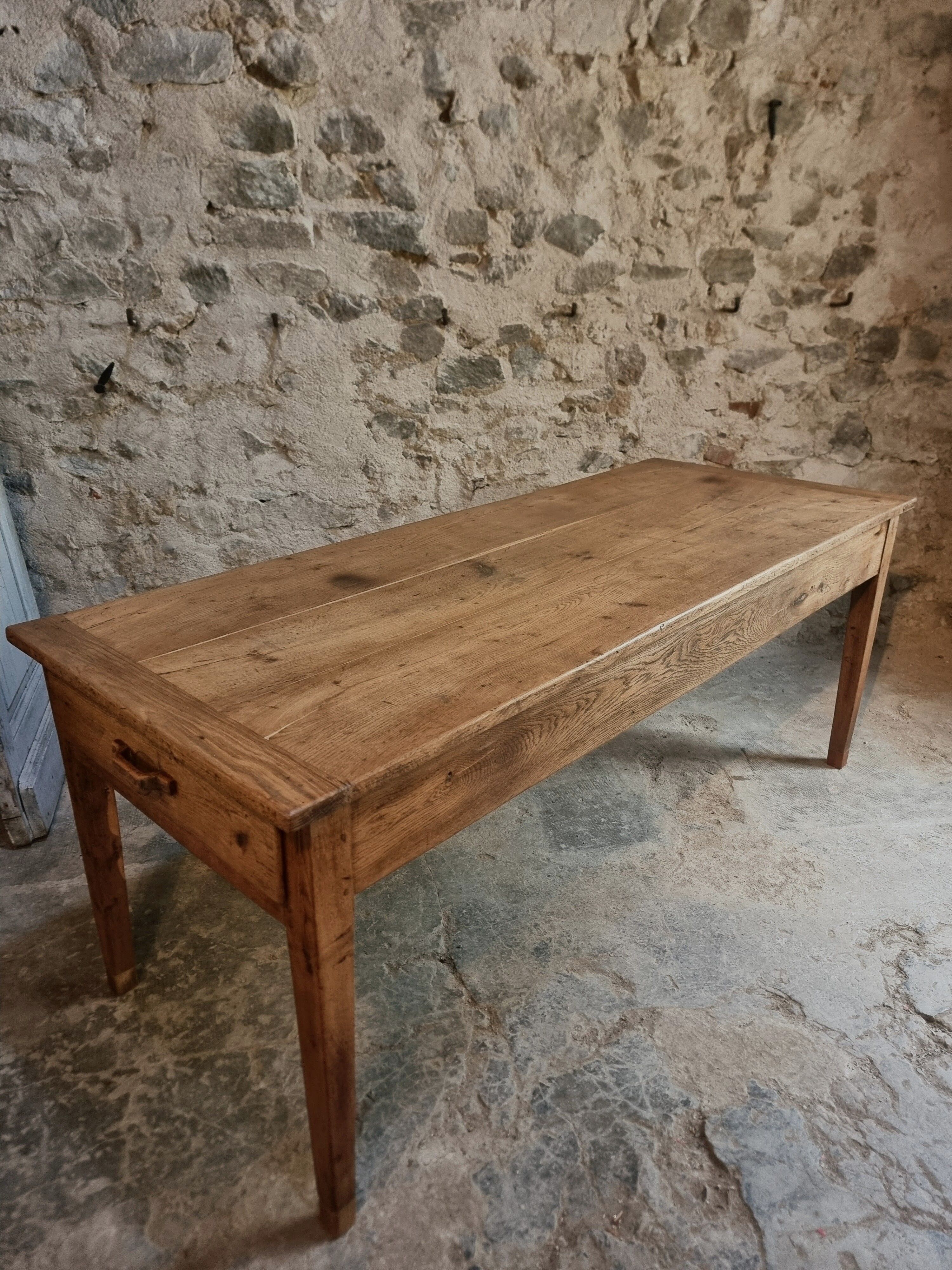 Old oak farmhouse table, dining table, Auvergne, circa 1750–1800
