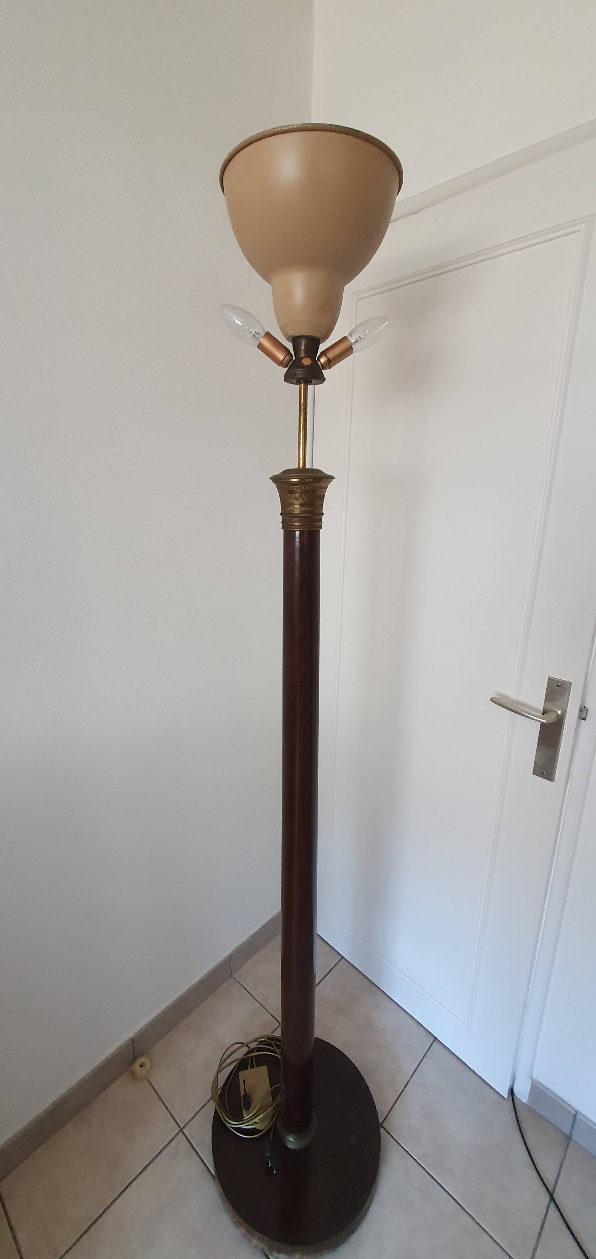 Vintage floor lamp from the 1950s, shade made of pig bladder.