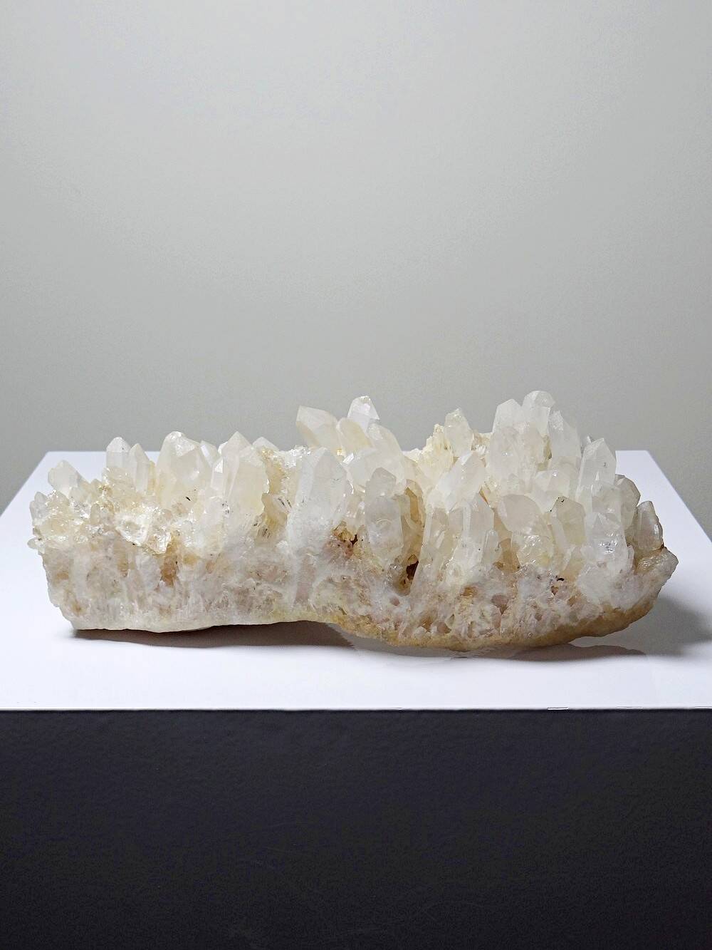Large cluster of ancient quartz, collector's specimen, 2 kg