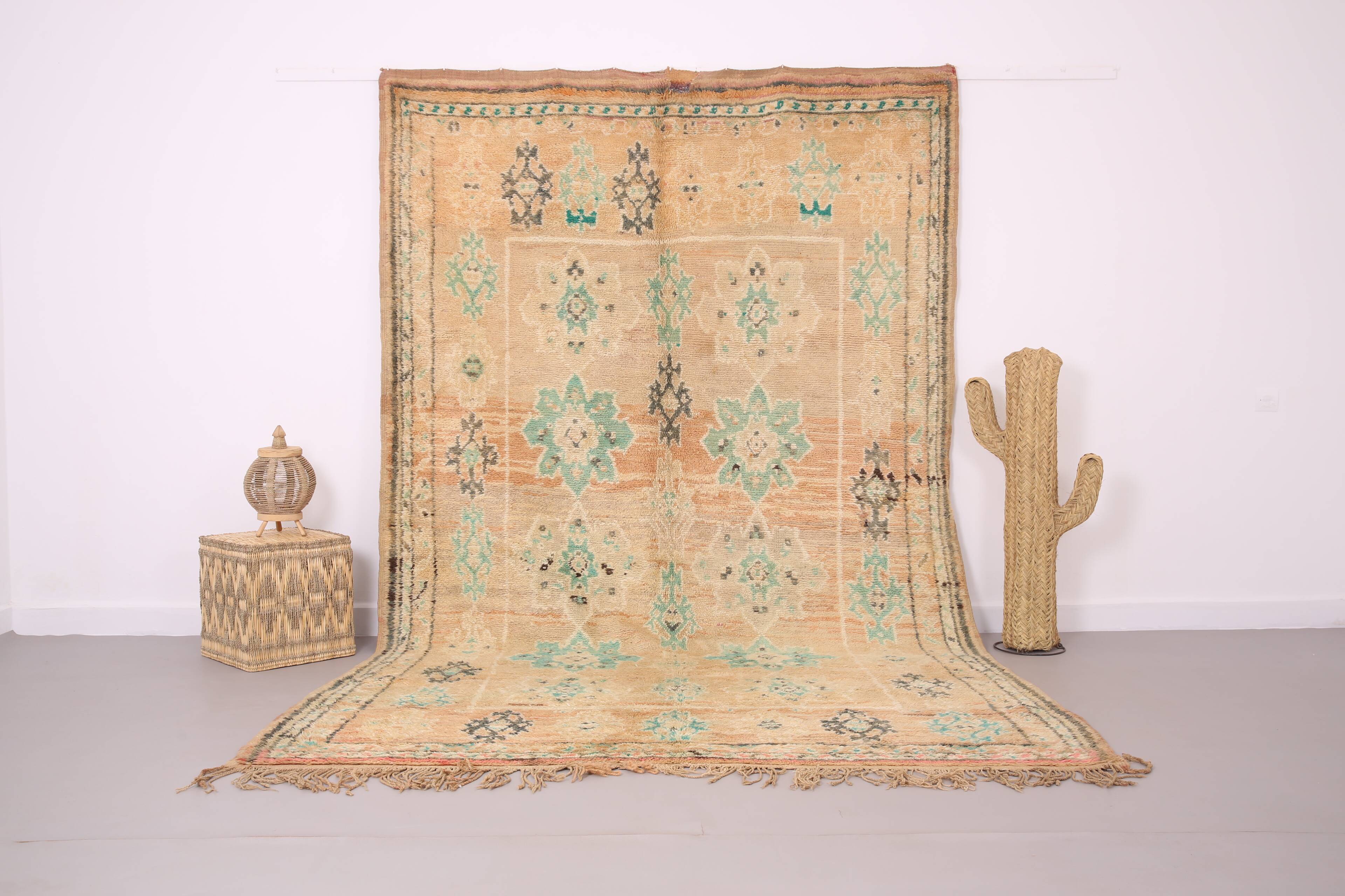 Large Vintage Boujaad Rug 207 x 325 cm - Peach Moroccan rug - Berber Rug