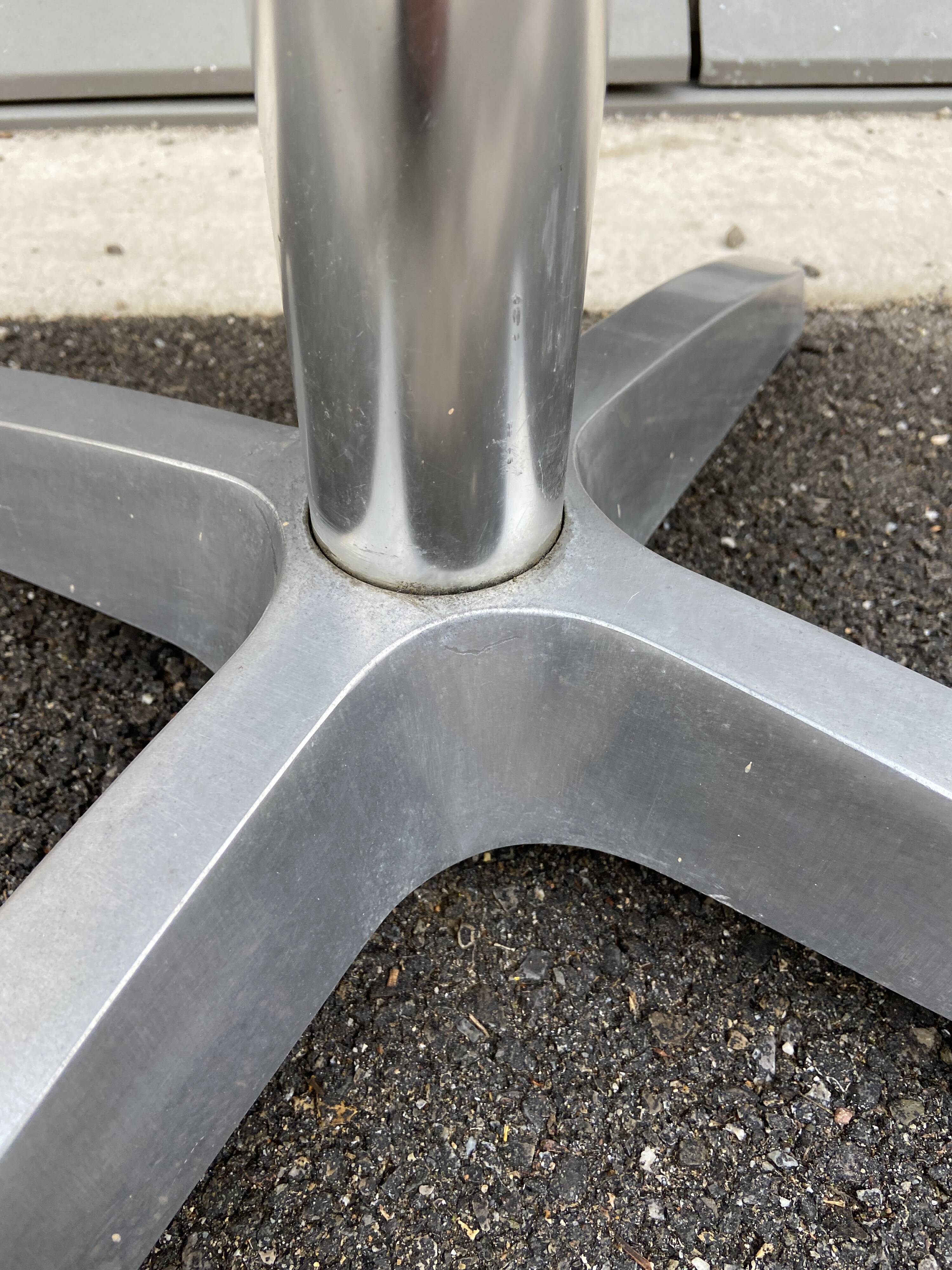 Guéridon table de terrasse bistrot vintage